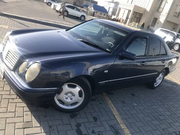ом: Mercedes-Benz 230: 1996 г., 2.3 л, Механика, Бензин, Седан