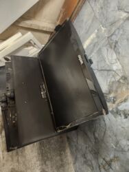 android monitor satilir: Krasdeyn və 6manitoru ilə birlikde kamera ucunde isdifade oluna biler