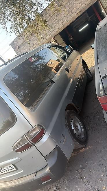 два авто: Huanghai : 2004 г., 2.5 л, Автомат, Дизель, Минивэн — 9