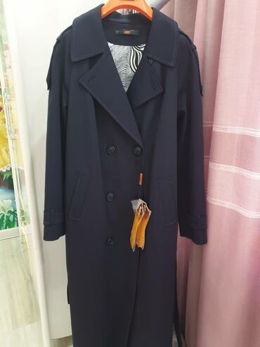 loreta пальто производитель: Продается плащ женский фирмы Loreta, размер наш 48
