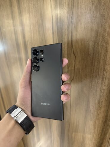 самсун s21: Samsung Galaxy S22 Ultra, Б/у, 256 ГБ, цвет - Черный, В рассрочку, 2 SIM