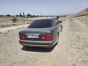 ош е34: Mercedes-Benz E-Class: 1999 г., 2.4 л, Кол менен иштөөчү, Бензин, Седан — 8