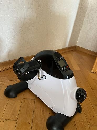 Mini pedal velotrenajor – masaüstü və ya döşəmədə istifadə üçün kompak