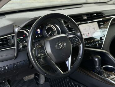 Toyota: Toyota Camry: 2017 г., 2.5 л, Вариатор, Гибрид, Седан — 10