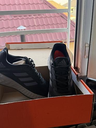 интер: Кроссовки Adidas для бега и повседневной ходьбы. Характеристики: - — 1