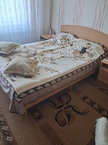 тумбочка для школьника: Продаётся 2-х спальная кровать. В хорошем состоянии. цена 18000 сом — 1