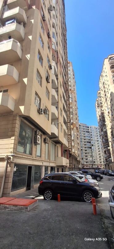 Продажа коммерческой недвижимости: Yeni Yasamalın həyətində yerləşən pod moyak obyekt satışa çıxarılıb