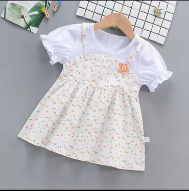 платья продаю: Детское платье, цвет - Белый, Новый