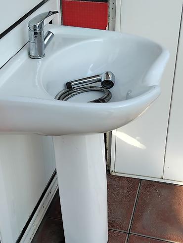 ağ mərmər qəbir daşı: Ber ber salon ücün tülpan — 2