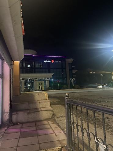 Коммерческая недвижимость: Sumqayıt qərb sarayı ilə Üz üzə Bərbərxana / salon sahəsi təqdim — 4