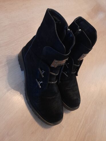 dianatal gel benu: High boots, 37