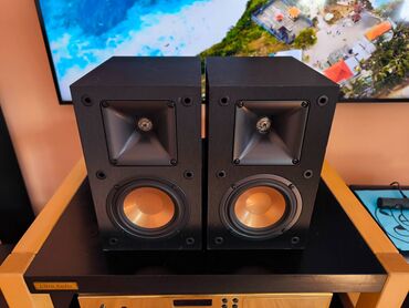 Zvučnici i stereo sistemi: Klipsch R-14M Bookshelf Zvučnici Opis: Klipsch R-14M kompaktni — 8