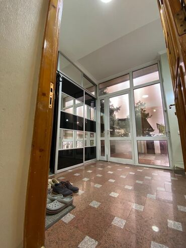 Долгосрочная аренда домов: 250 м², 6 комнат, Утепленный, Бронированные двери, Евроремонт — 21