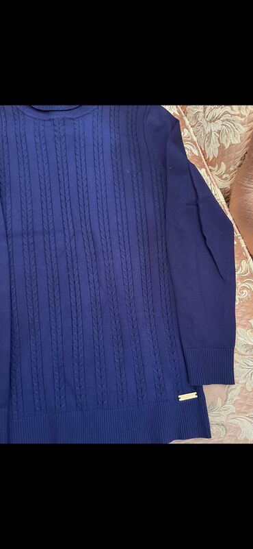 Sviterlər: Razmer M-L. Sviterler e’la veziyyetde,L razmer.materiallar chox — 8