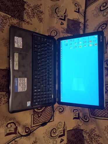 Masaüstü kompüterlər və iş stansiyaları: İşlənmiş ASUS 15.6 ", Intel Xeon, 256 GB