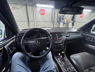 w211 5: Mercedes-Benz E-Class: 2001 г., 3.2 л, Автомат, Бензин — 5