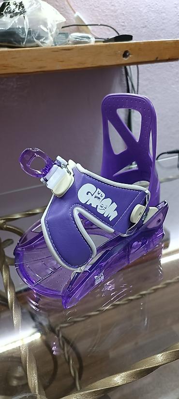 Сноуборды: Продам крепления и ботиночки для сноуборда размер 33. цена 5000 сом — 5