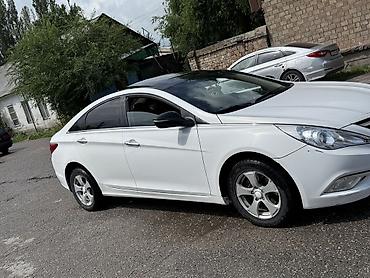 prius 2019: Hyundai Sonata: 2010 г., Автомат, Седан — 6
