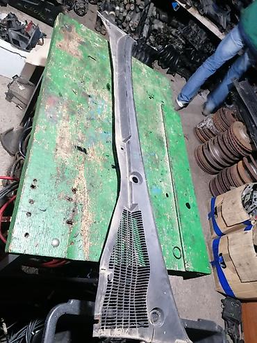 Transport: Plastika ispod šoferke (keder/braník vetrobrana) za Fiat Grande Punto — 1