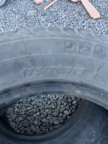 балон r13: 175/70 R13 
Лето