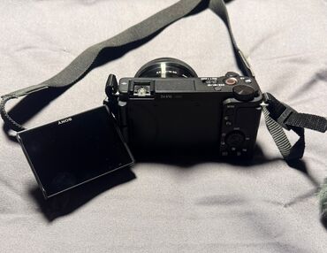 фотоаппарат кэнон 5д марк 3: Sony ZV-E10 	•	4K (30fps) 	•	Full HD (120fps slo-mo üçün) 	•	Lens