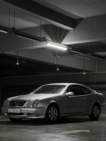 срочно продаю в связи с переездом: Mercedes-Benz CLK-Class: 2002 г., 3.2 л, Автомат, Бензин, Купе