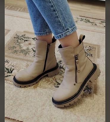 bot batinka: Bej rəngli qadın botları - Material: yumşaq eko‑dəri - Rəng: bej - — 1