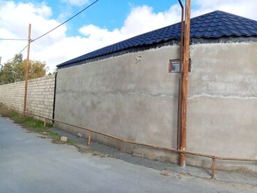 Tikinti işləri: Tikinti işləri görürəm kimə lazım olsa elaqa saxlasın beton hörgü ev