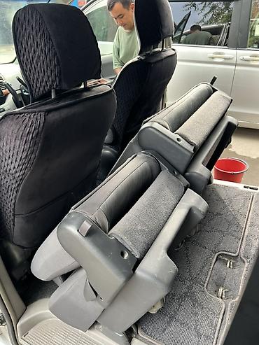 вокси ноах: Toyota Noah: 2002 г., 2 л, Автомат, Бензин, Минивэн — 6
