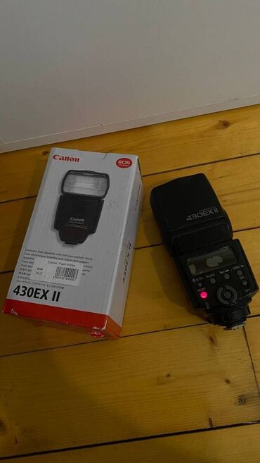 прожектор для видеокамеры: Canon 430ex ii ekrani islemir amma islemeyine isiqin vurmaqina mane