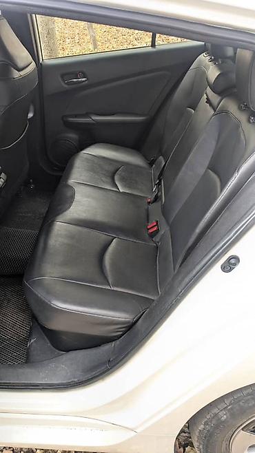 Toyota: Toyota Prius: 2019 г., 1.8 л, Вариатор, Гибрид, Хэтчбэк — 9