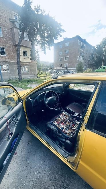 w211 e270: Mini : 1997 г., 1.6 л, Механика, Бензин, Хэтчбэк — 5