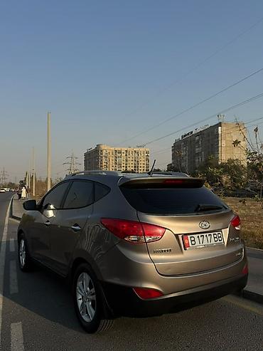 165 60 14: Hyundai ix35: 2011 г., Бензин, Кроссовер — 4