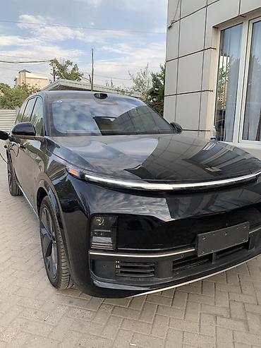 laux xt: Lixiang L9: 2025 г., 1.5 л, Автомат, Гибрид, Внедорожник — 2