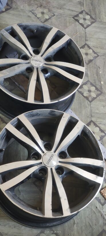 люк на камри: Литые Диски R 16 Toyota, Пара, отверстий - 5, Б/у