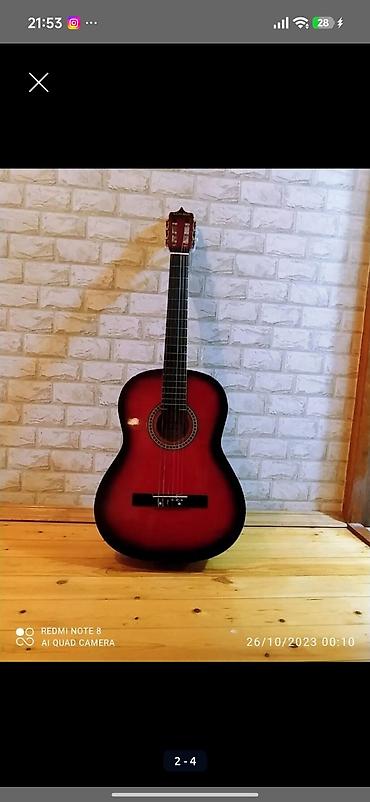 Gitaralar: Gitar ideal vəziyyətdədir uzerinde canta verilir — 7