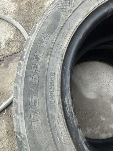 авто резины: Шина автомобильная с размерами 175/65 R14. Предназначена для установки