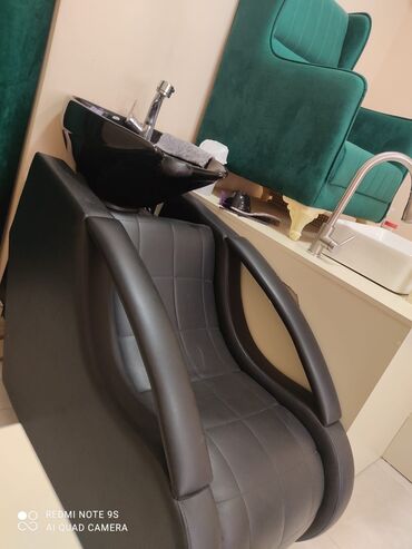 Salon, tibbi kreslolar: Moykaya satılır. Qiyməti 300 manat. Ünvan Masazır. Aytən 20