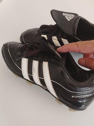 Kopačke: Adidas kopačke za fudbal – broj 38 klasičan model u crnoj boji sa — 9