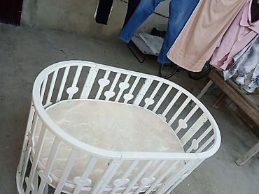 Beşiklər: Ağ rəngli oval uşaq beşiyi - Material: ağac/ MDF əsaslı, dayanıqlı — 2