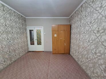 stroka kg продажа квартир: 2 комнаты, 61 м², 105 серия, 3 этаж, Старый ремонт