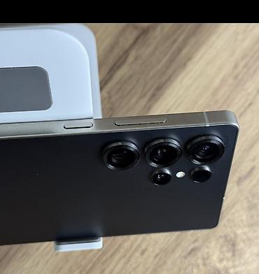 ps5 pro бишкек: Samsung Galaxy S25 Ultra - Премиальный корпус с прямыми гранями — 2