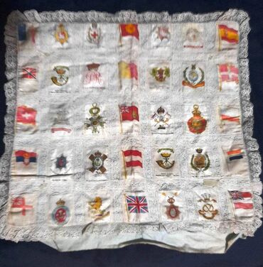 işlənmiş əşyalar: Antiq balish uzu.1915 il.44x44 sm.(Antanta olkelerin bayraglari 1 -ci