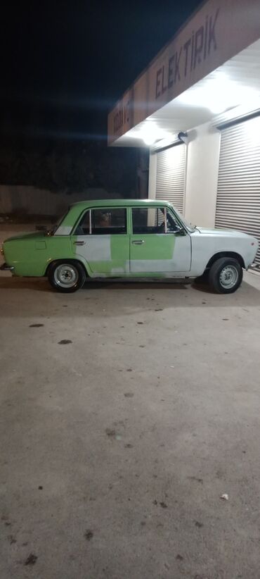 2101: VAZ (LADA) 2101: 1.5 l. | 1980 il | 155 km. Sedan