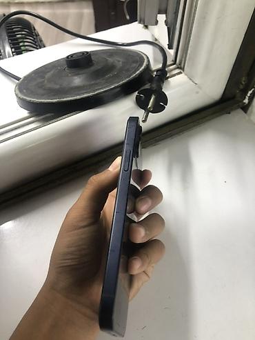 Apple iPhone: IPhone 12, Б/у, 128 ГБ, Черный, Зарядное устройство, Защитное стекло, Чехол, 80 % — 10