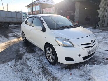 Toyota: Toyota Belta: 2006 г., 1.3 л, Вариатор, Бензин, Седан