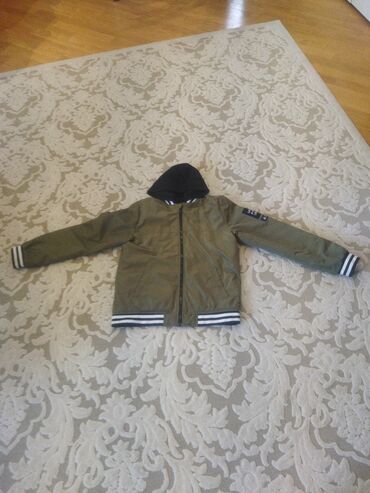 куртка для мальчика: Kurtka LC WAIKIKI,12-13 yaş,152-158 sm. Куртка LC WAIKIKI,12-13
