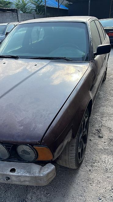 BMW: BMW 5 series: 1994 г., 2 л, Кол менен иштөөчү, Бензин, Седан — 8