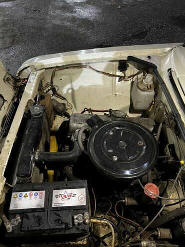 Moskviç: Salam bez kraska masindi bezi yerlerinde reng islenib zavod du mator — 1