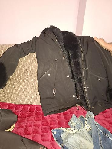 jakne moncler: Zimska ženska jakna, crna, sa toplom krznenom postavom. - Dužina do — 1
